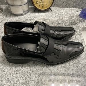 Tuxedo shoes worn once for photo shoot